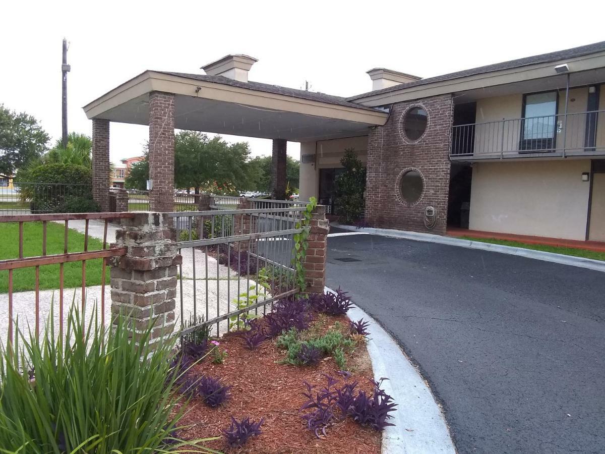 Gateway Inn Savannah Exterior photo